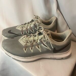 Nike Gray and Black Athletic Shoes with Breathable Mesh